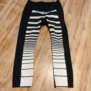 Black/White Athleta Leggings